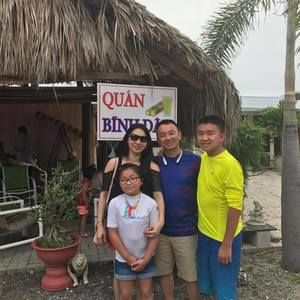 Meet your Posher, Phuc